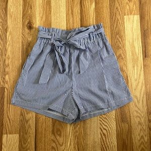 Linen shorts